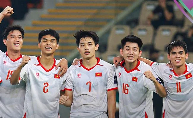 Hình ảnh tiền thưởng chào mừng cho người chơi mới trên AW8 iOS